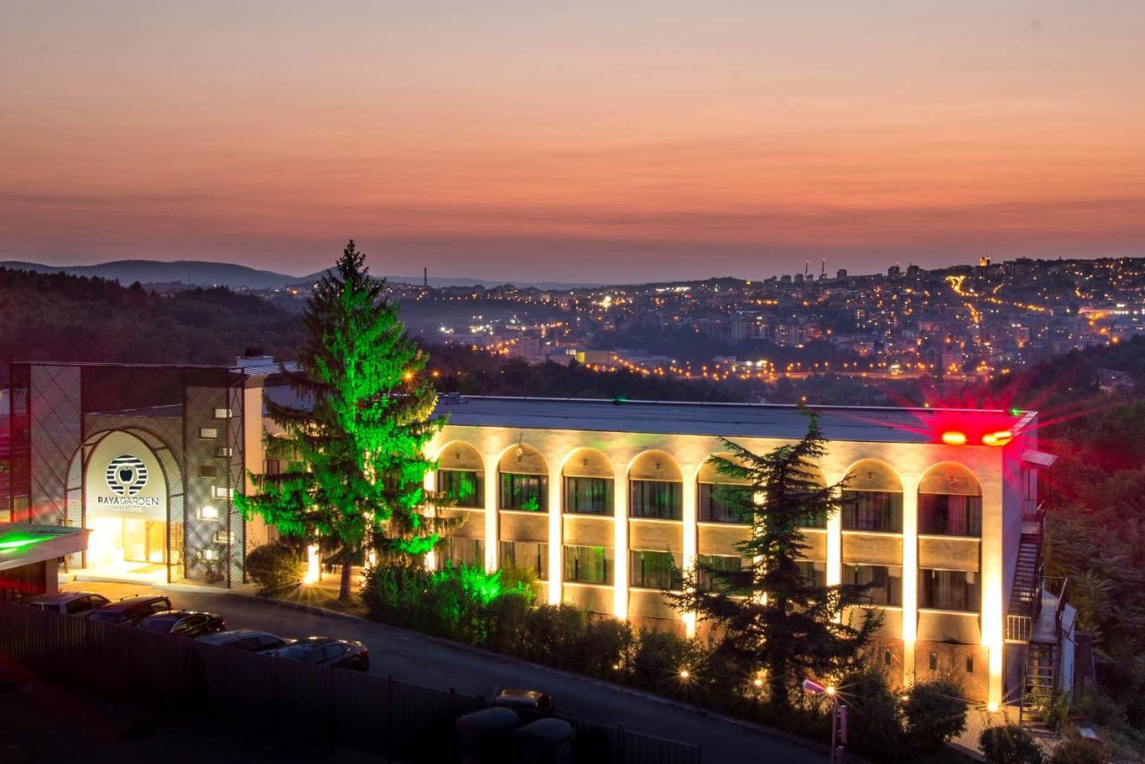 Park Hotel Raya Garden - Free Parking Veliko Tarnovo Exterior photo