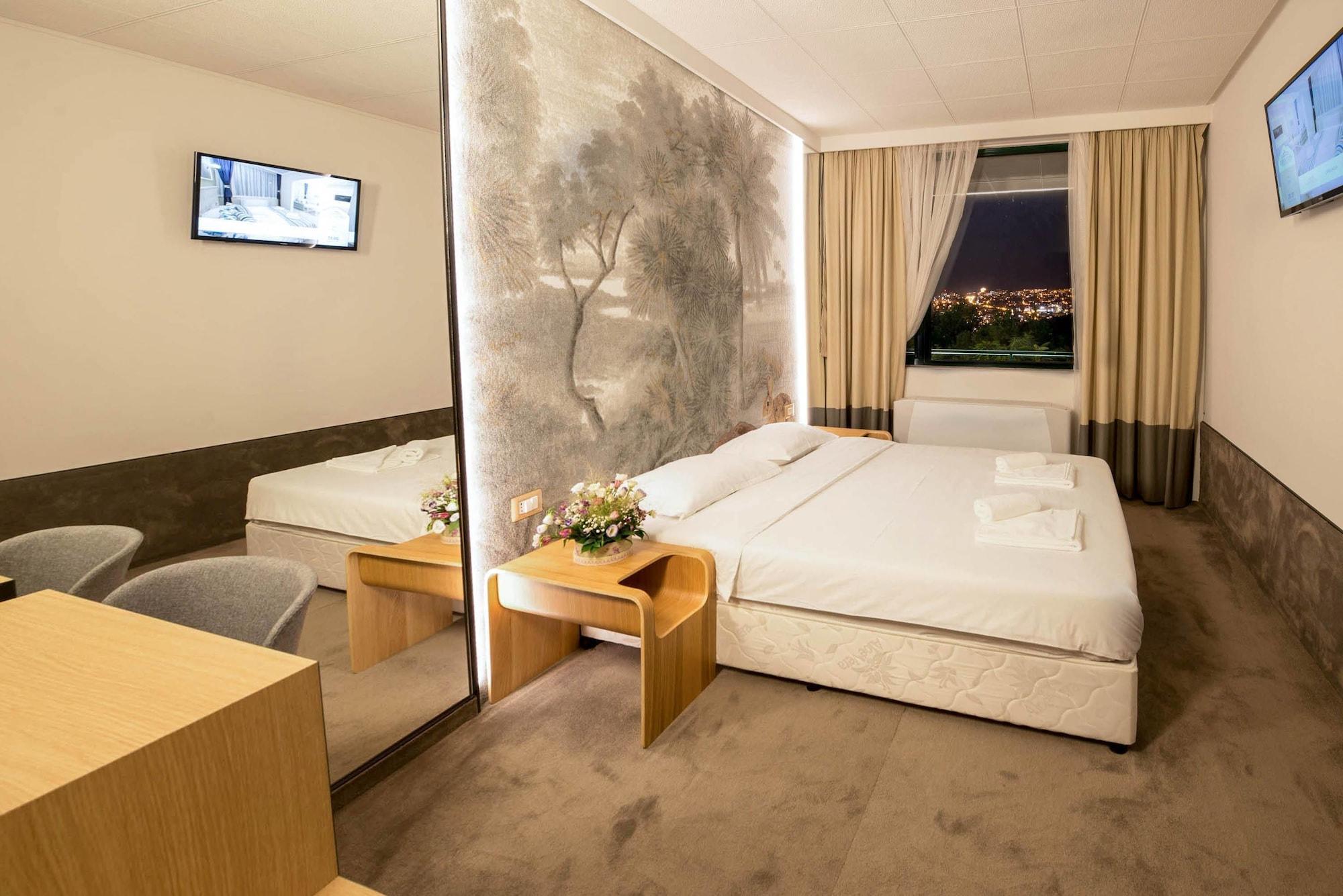 Park Hotel Raya Garden - Free Parking Veliko Tarnovo Exterior photo