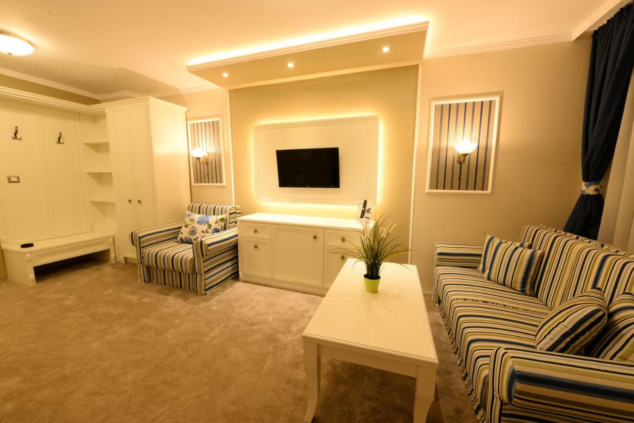 Park Hotel Raya Garden - Free Parking Veliko Tarnovo Exterior photo